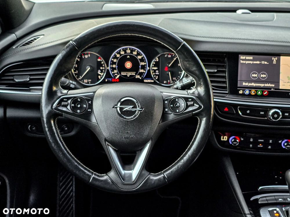 Opel Insignia - 14