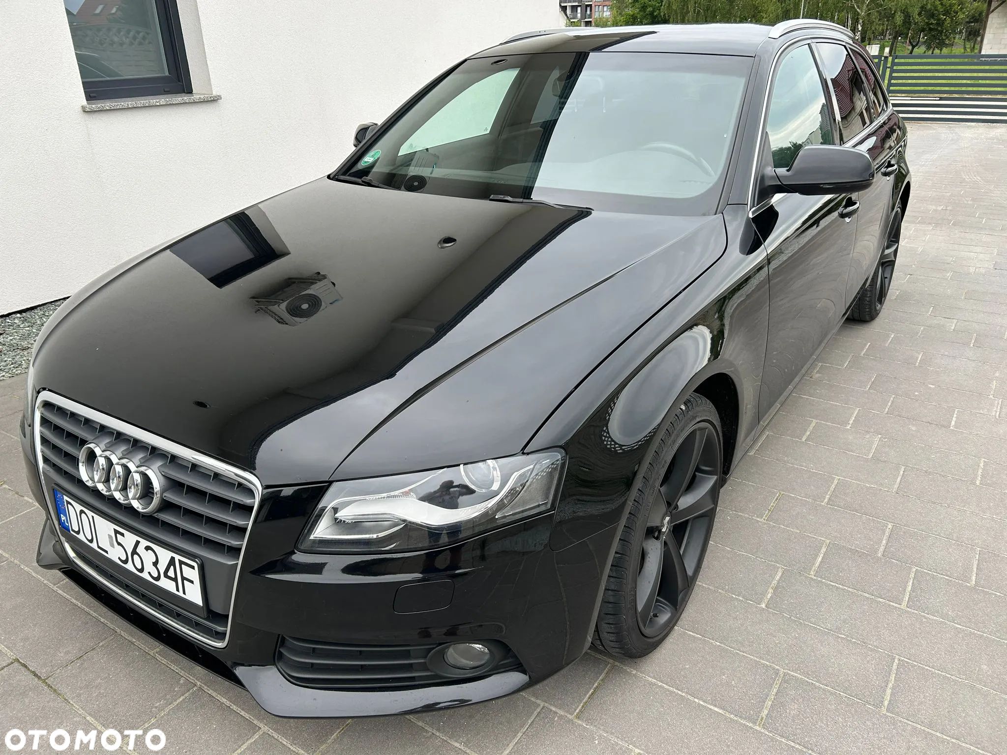 Audi A4 - 1