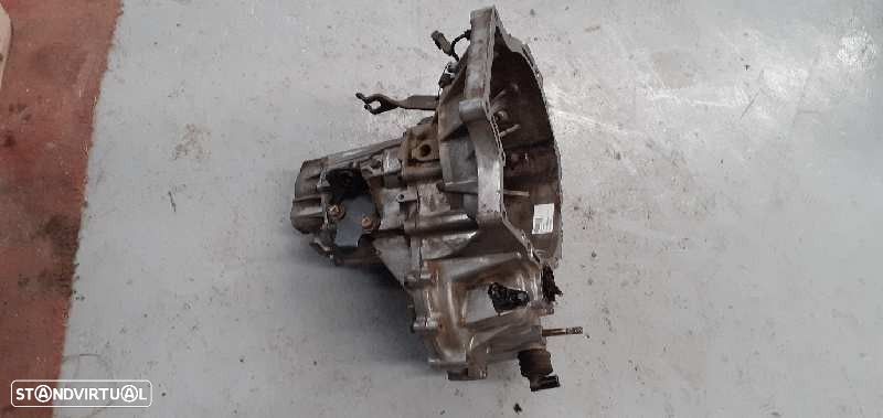 CAIXA VELOCIDADES KIA RIO BREAK FAMILIAR 2000 - 4