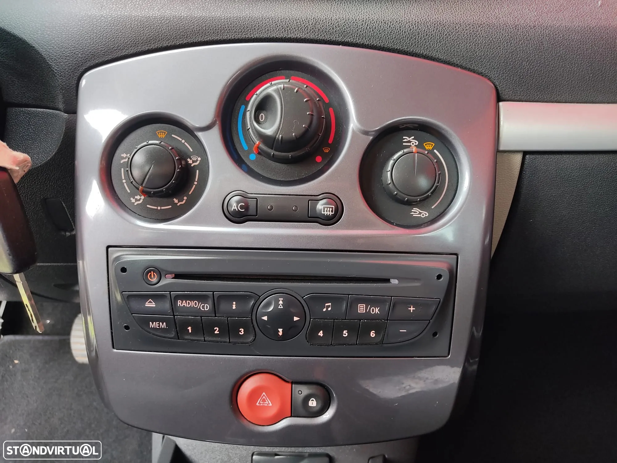 Renault Clio Break - 15