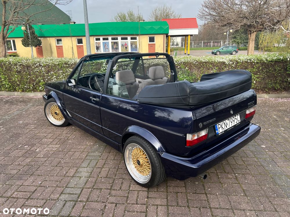 Volkswagen Golf - 26