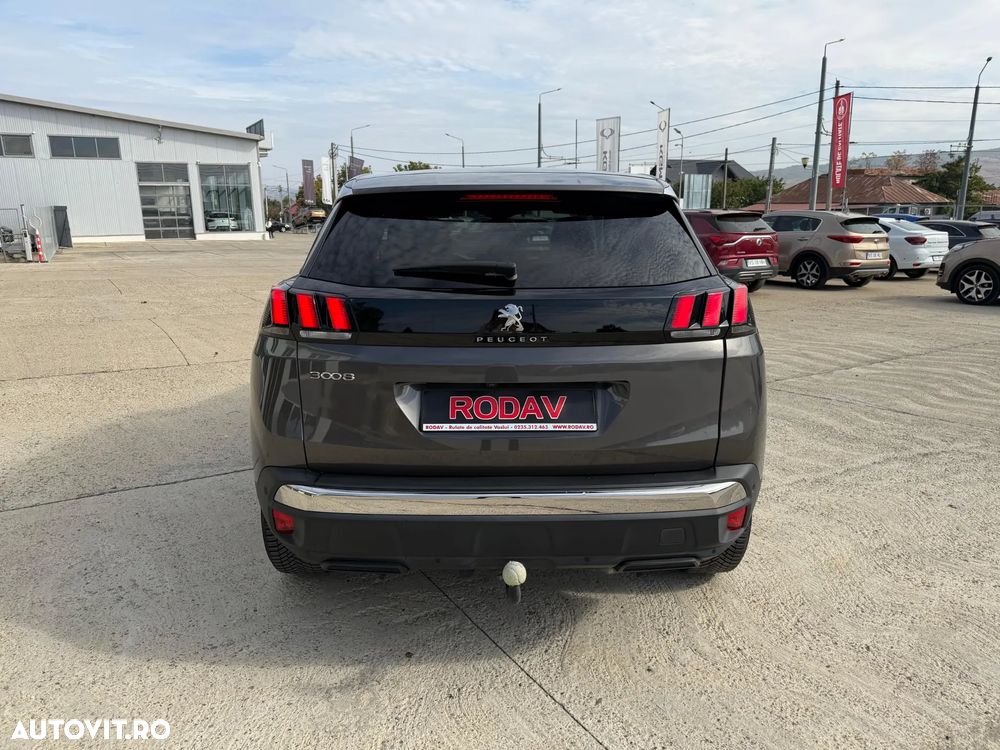 Peugeot 3008 1.2 PureTech 130 EAT8 Allure Pack - 27