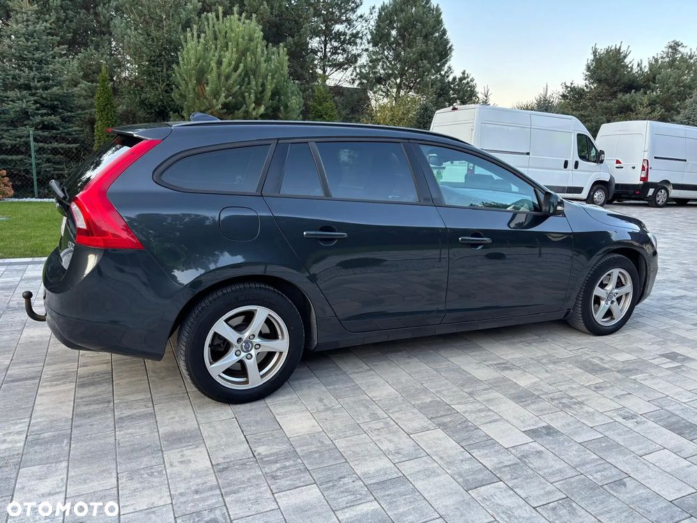 Volvo V60 DRIVe Kinetic - 4