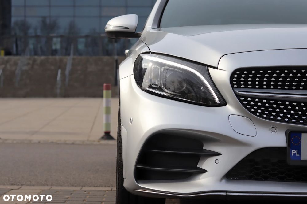 Mercedes-Benz Klasa C 300 de 9G-TRONIC AMG Line - 16