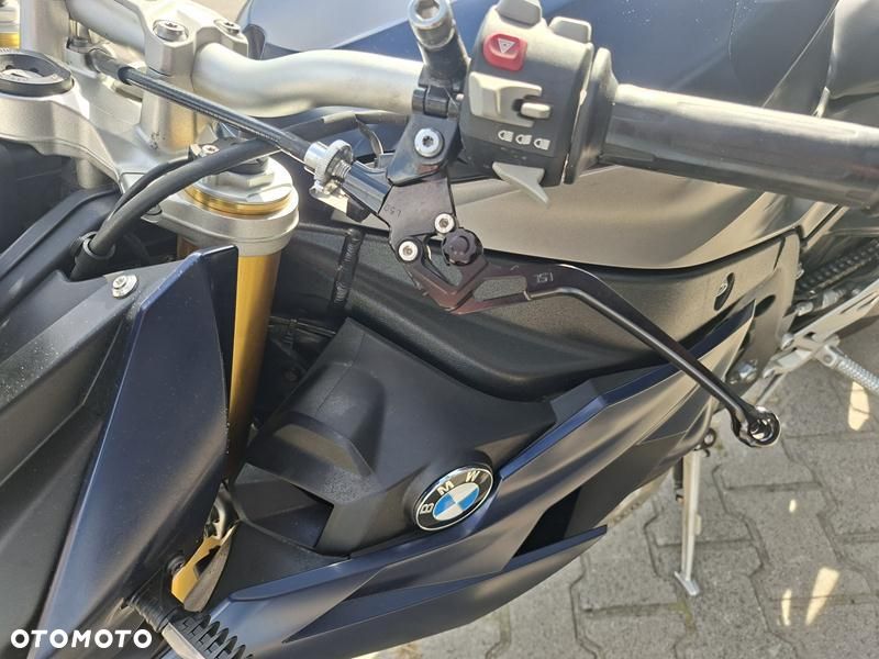 BMW S - 6