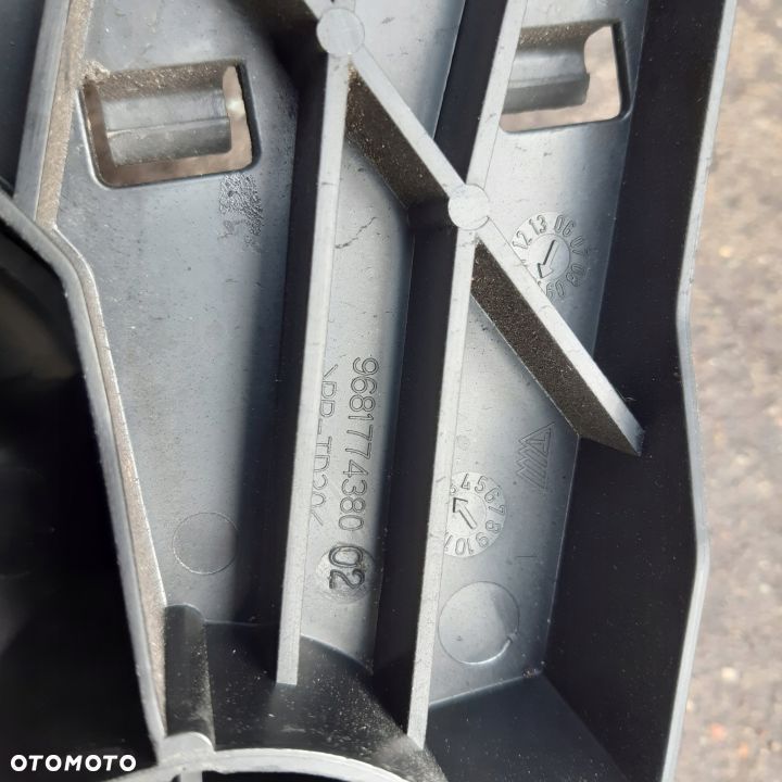 PEUGEOT 3008 5008 dolot powietrza 1.6HDi - 2