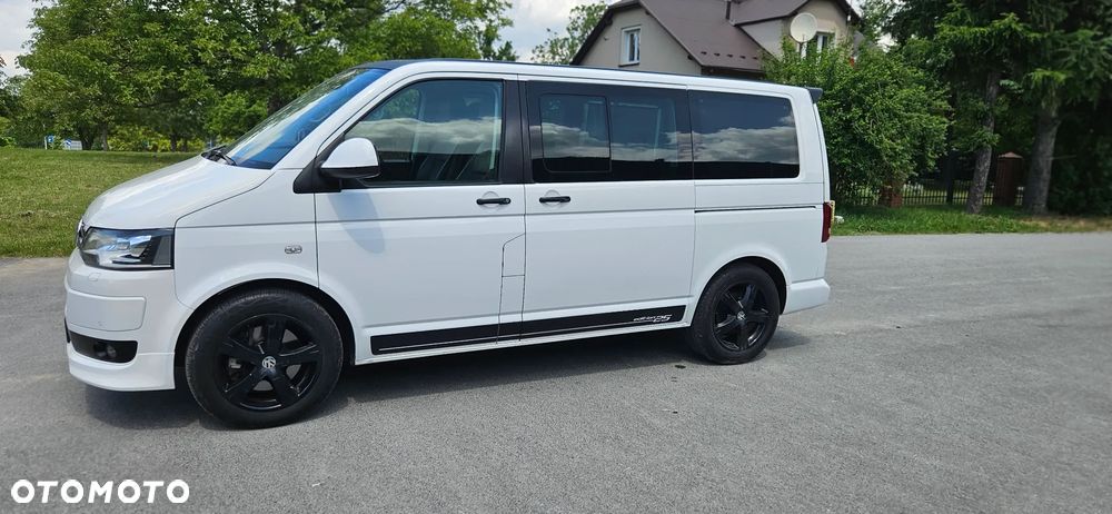 Volkswagen Multivan - 14