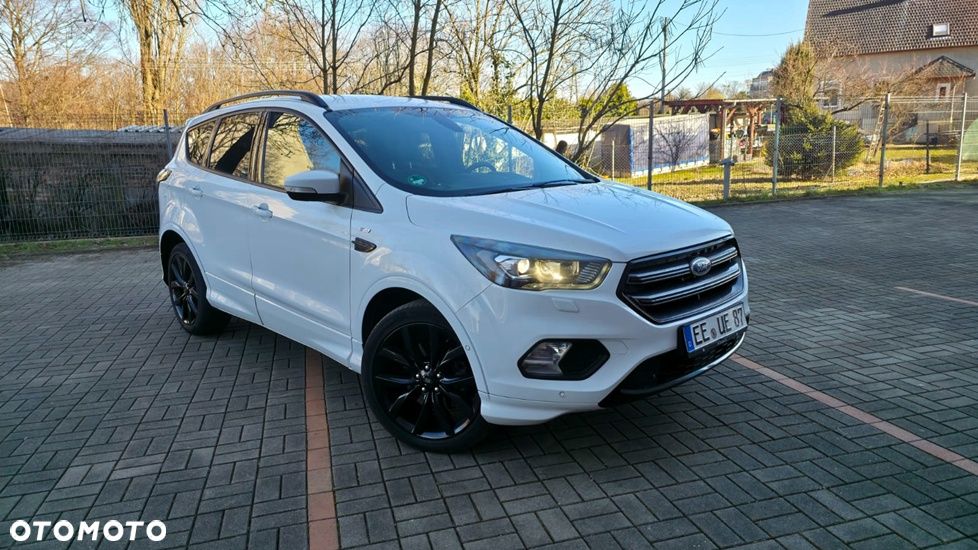Ford Kuga 2.0 TDCi 2x4 ST-Line - 1