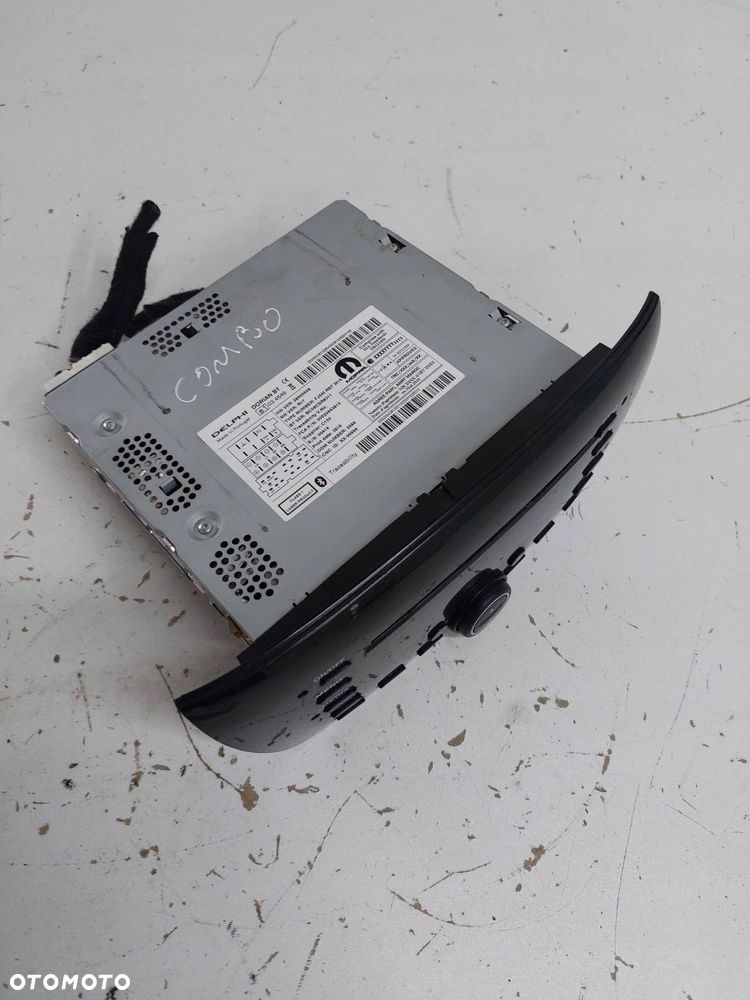 fiat doblo ii combo d 10-22r radio fabryczne 28545508 00520643810 - 2