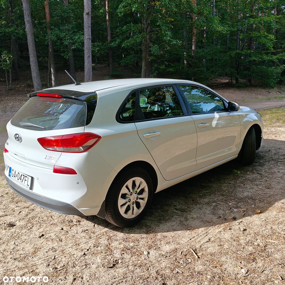 Hyundai i30 1.4 Classic + - 16
