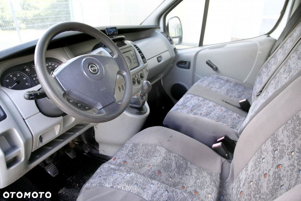 Opel Vivaro - 19