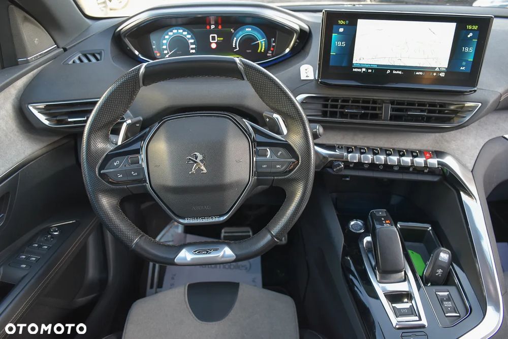 Peugeot 3008 1.6 PureTech HYbrid4 GT S&S EAT8 - 29