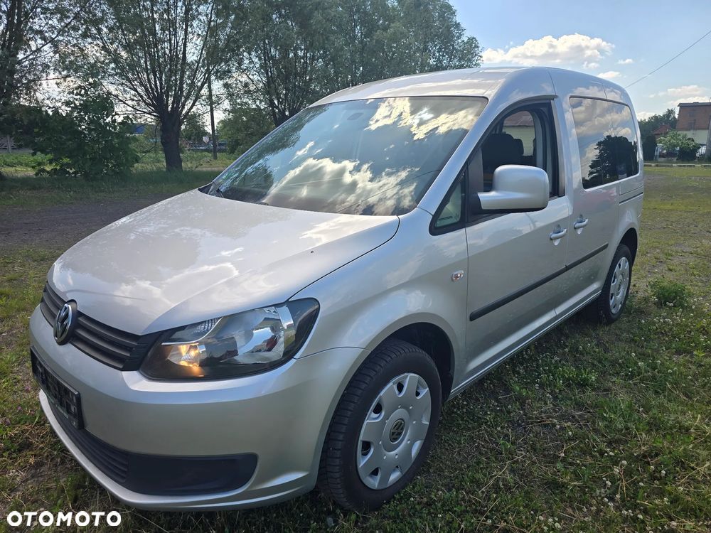 Volkswagen Caddy Trendline DSG - 22