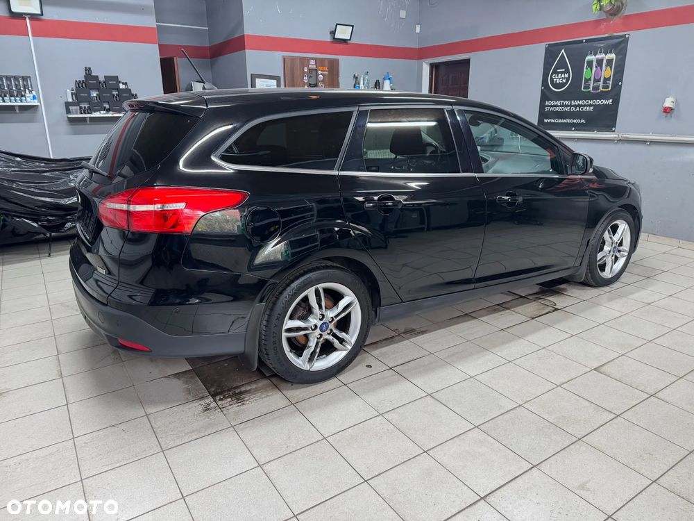 Ford Focus 1.0 EcoBoost Titanium ASS PowerShift - 2