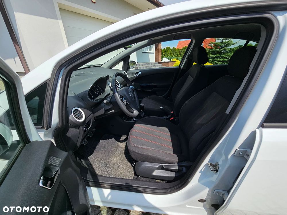Opel Corsa 1.4 16V Color Edition - 8