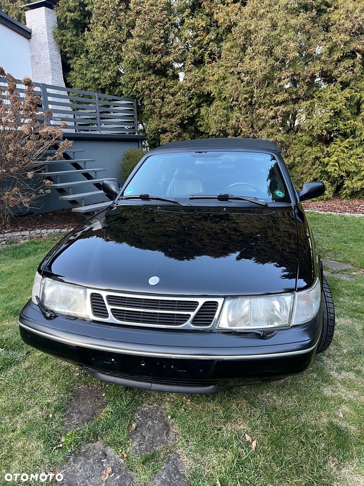 Saab 900 - 24