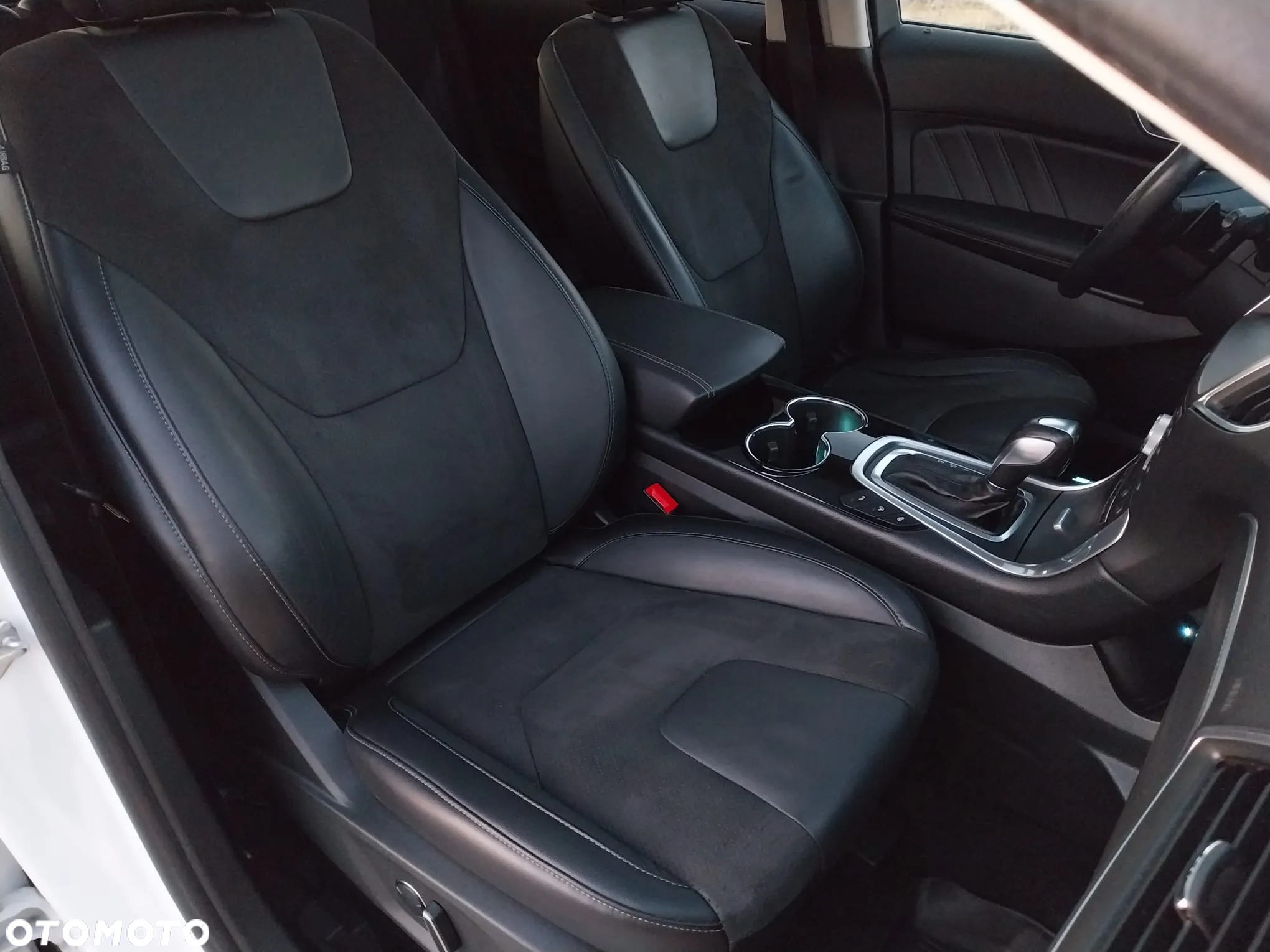 Ford Edge 2.0 TDCi Bi-Turbo 4x4 Sport - 20