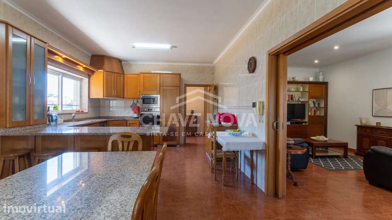 JD - Moradia T4 Térrea 4 Frentes, Pronta Habitar, Exclusivo Argoncilhe - Grande imagem: 5/24