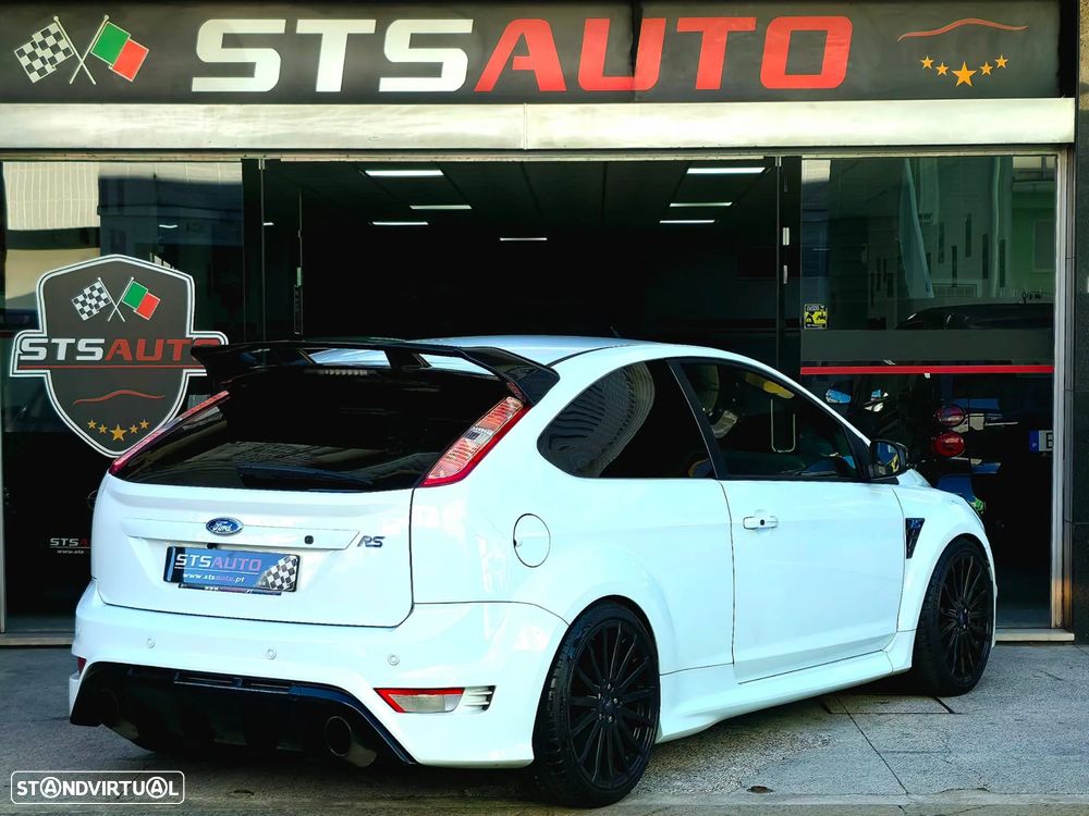 Ford Focus 2.5 T RS - 13