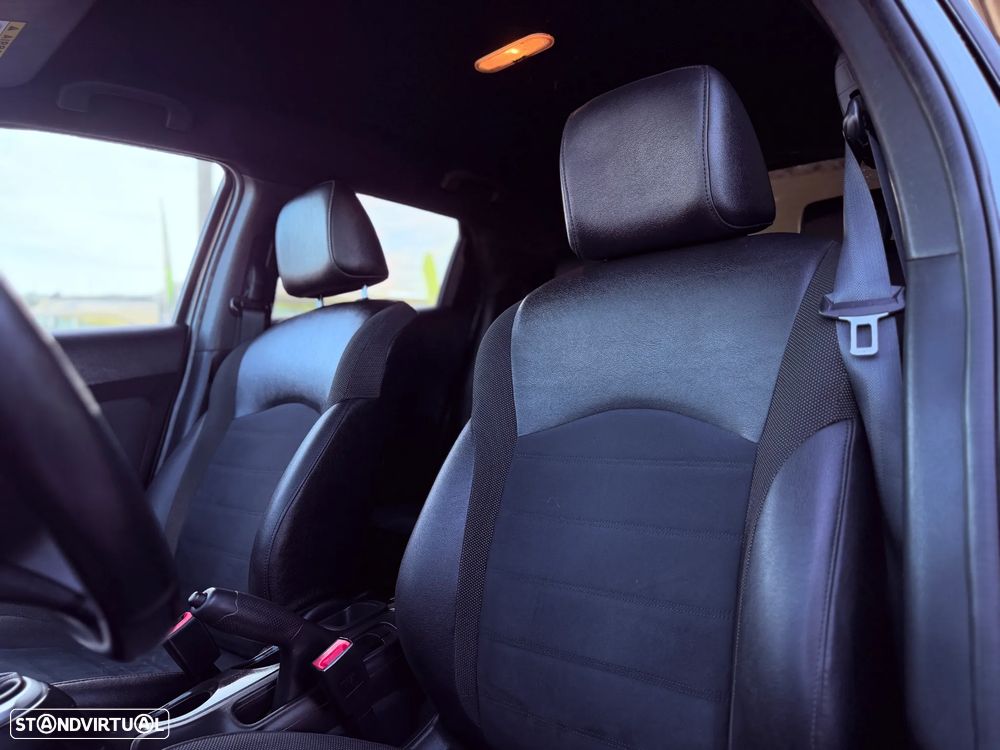 Nissan Juke 1.5 dCi N-Connecta - 22