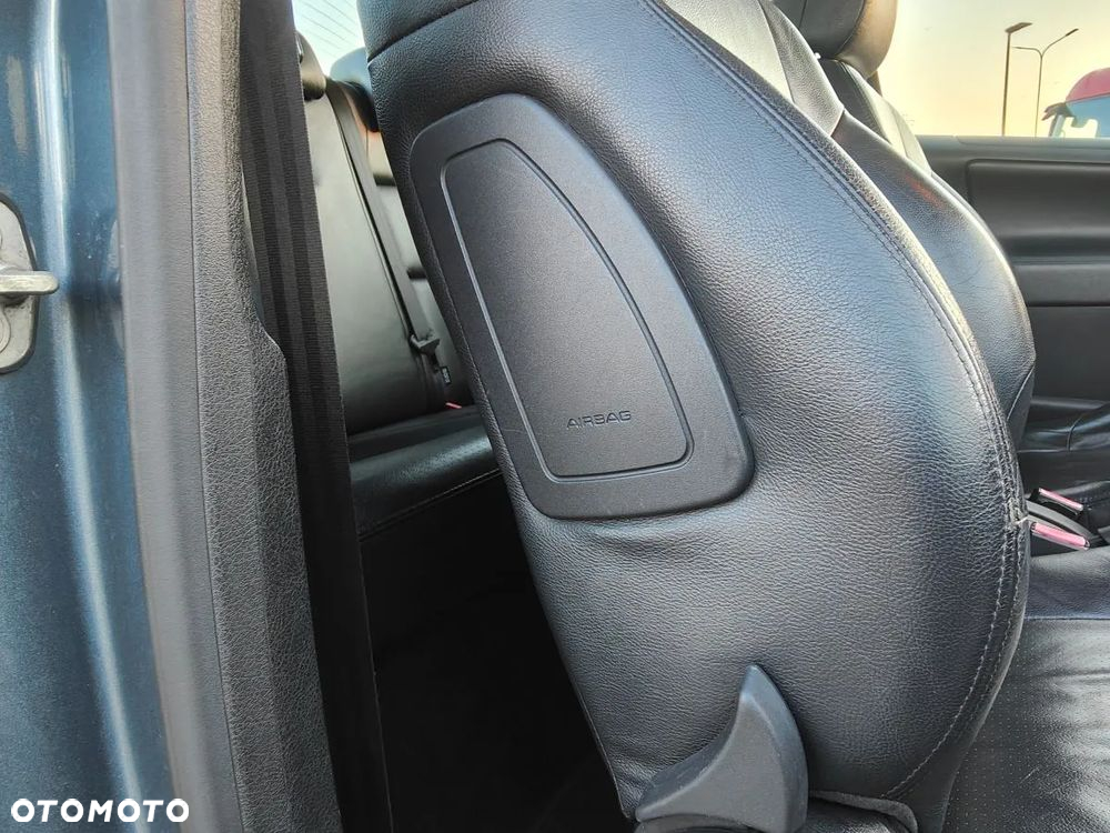 Peugeot 207 - 14