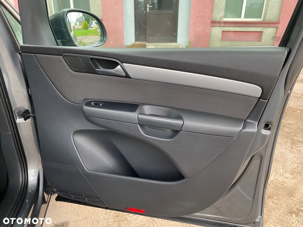 Volkswagen Sharan 2.0 TDI Comfortline - 23