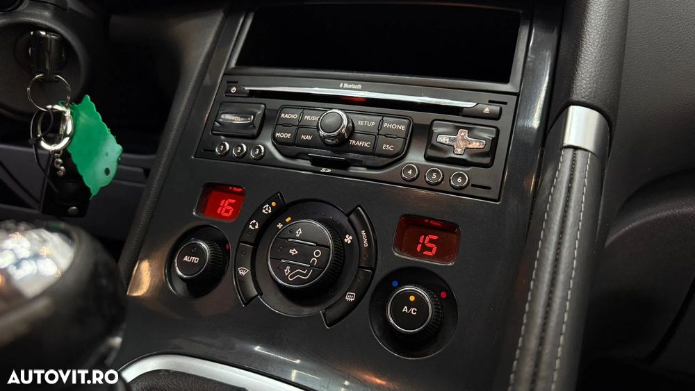 Peugeot 3008 - 21
