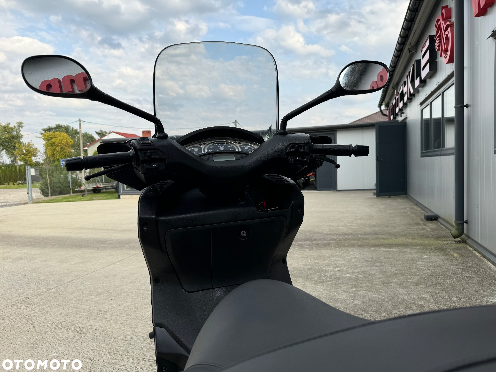 Yamaha X-max - 18