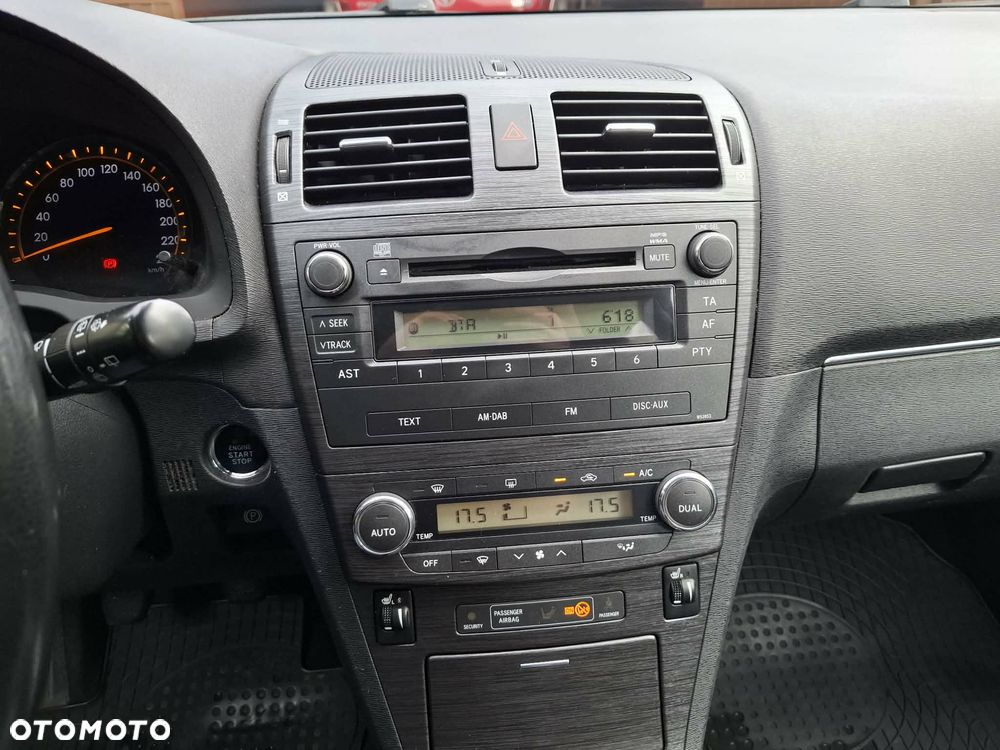 Toyota Avensis 1.8 Business Edition - 12