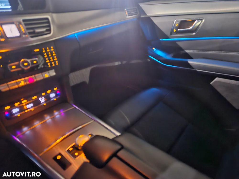 Mercedes-Benz E 300 BLUETEC HYBRID Aut. - 29