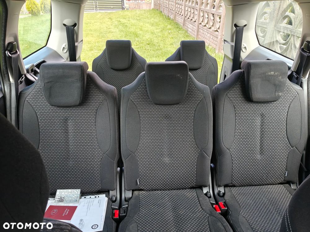 Citroën C4 Picasso - 12