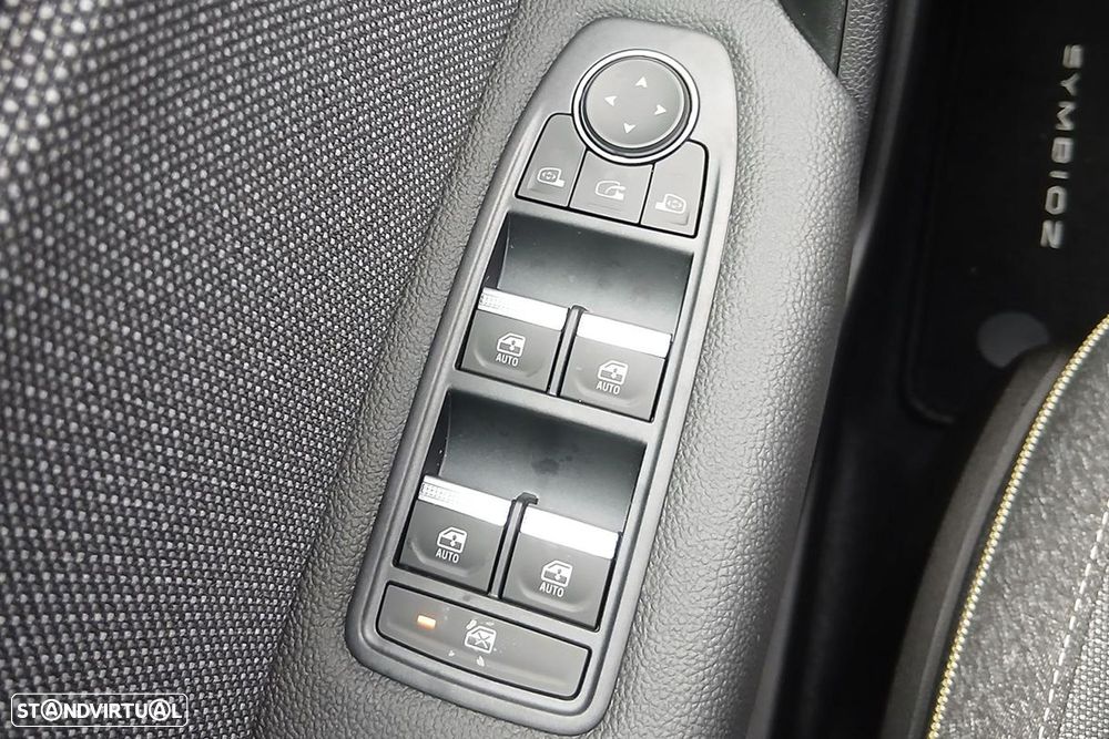 Renault Symbioz 1.3 Mild Hybrid Techno - 12