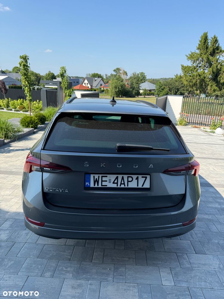 Skoda Octavia 2.0 TDI Ambition DSG - 5