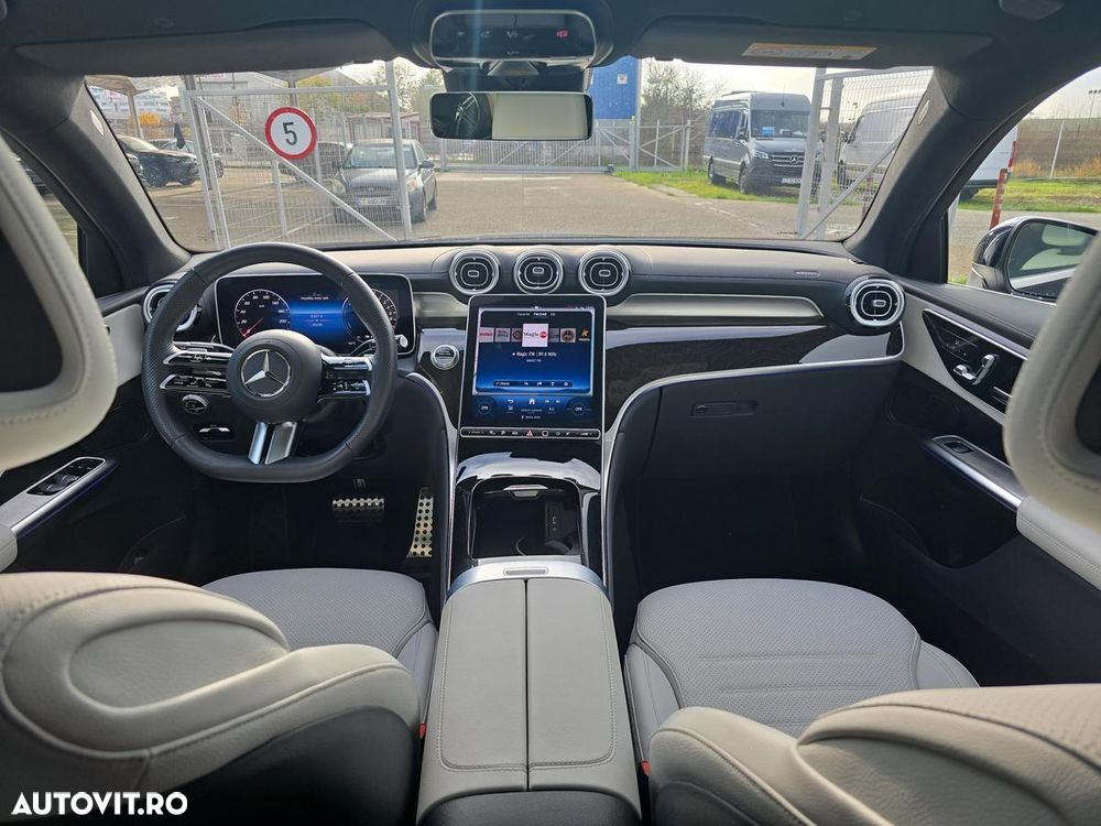 Mercedes-Benz GLC - 11