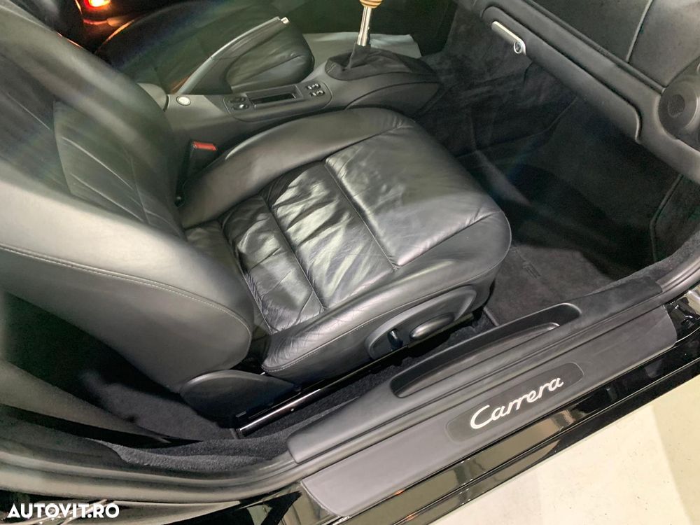 Porsche 911 Carrera - 8