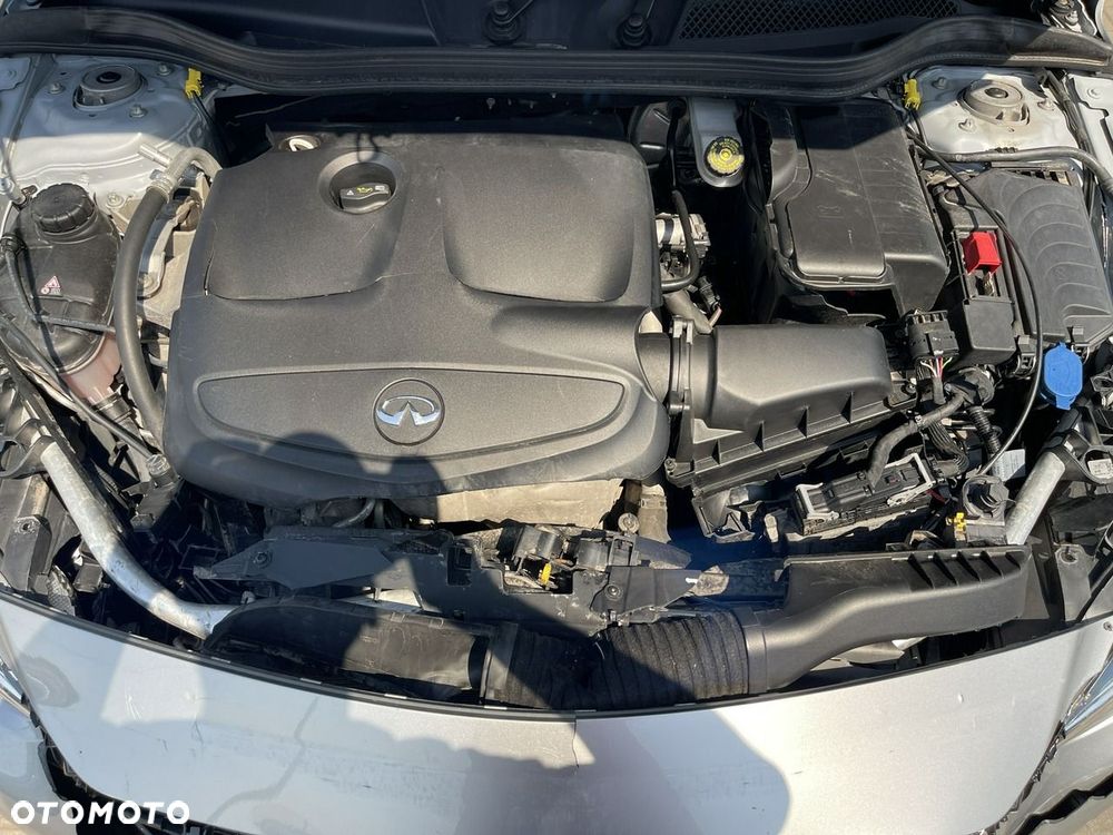 Infiniti Q30 1.6t Sport Tech 7DCT - 14