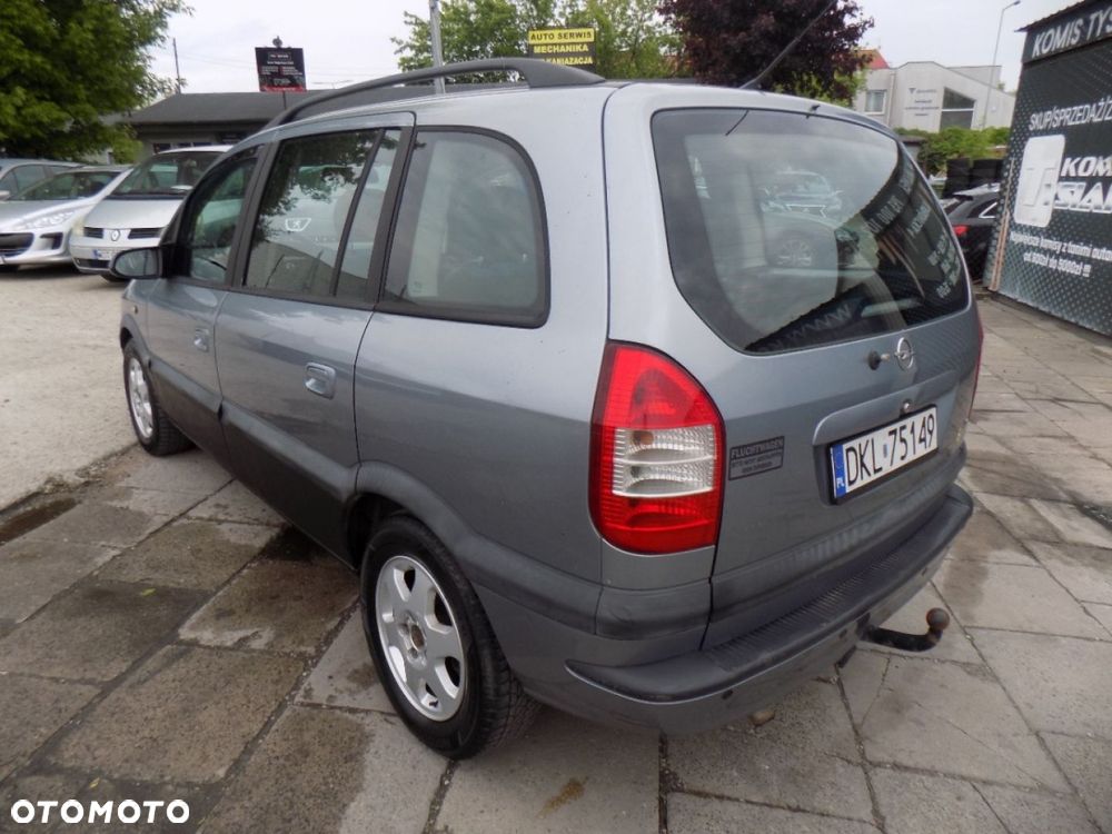 Opel Zafira - 3