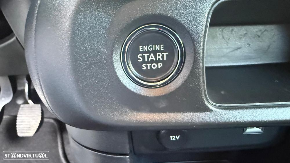 Citroën C3 1.2 PureTech Shine - 16