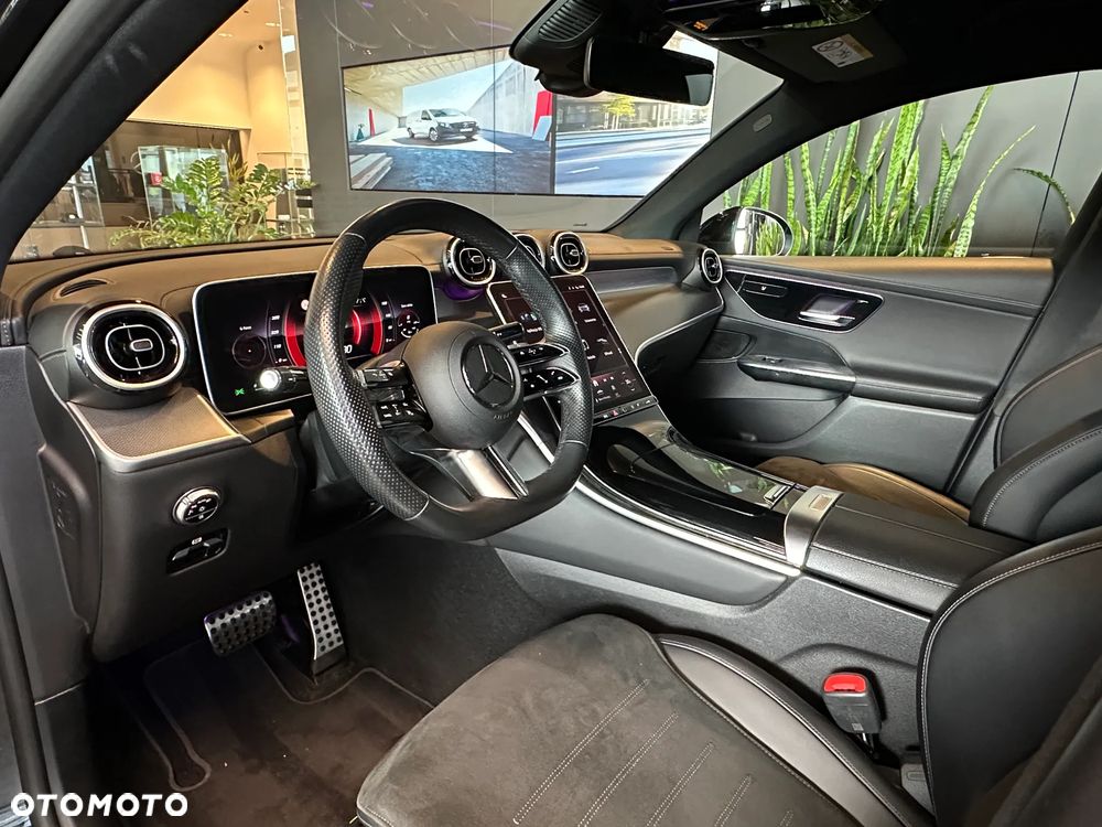 Mercedes-Benz GLC 200 mHEV 4-Matic AMG Line - 10