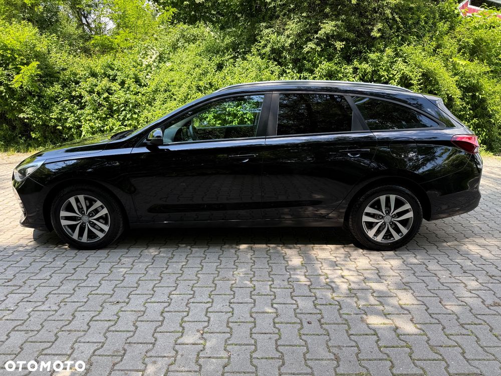 Hyundai i30 1.6 D Comfort DCT - 6