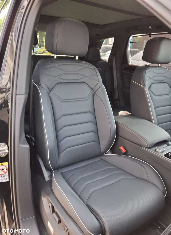 Volkswagen Touareg - 18