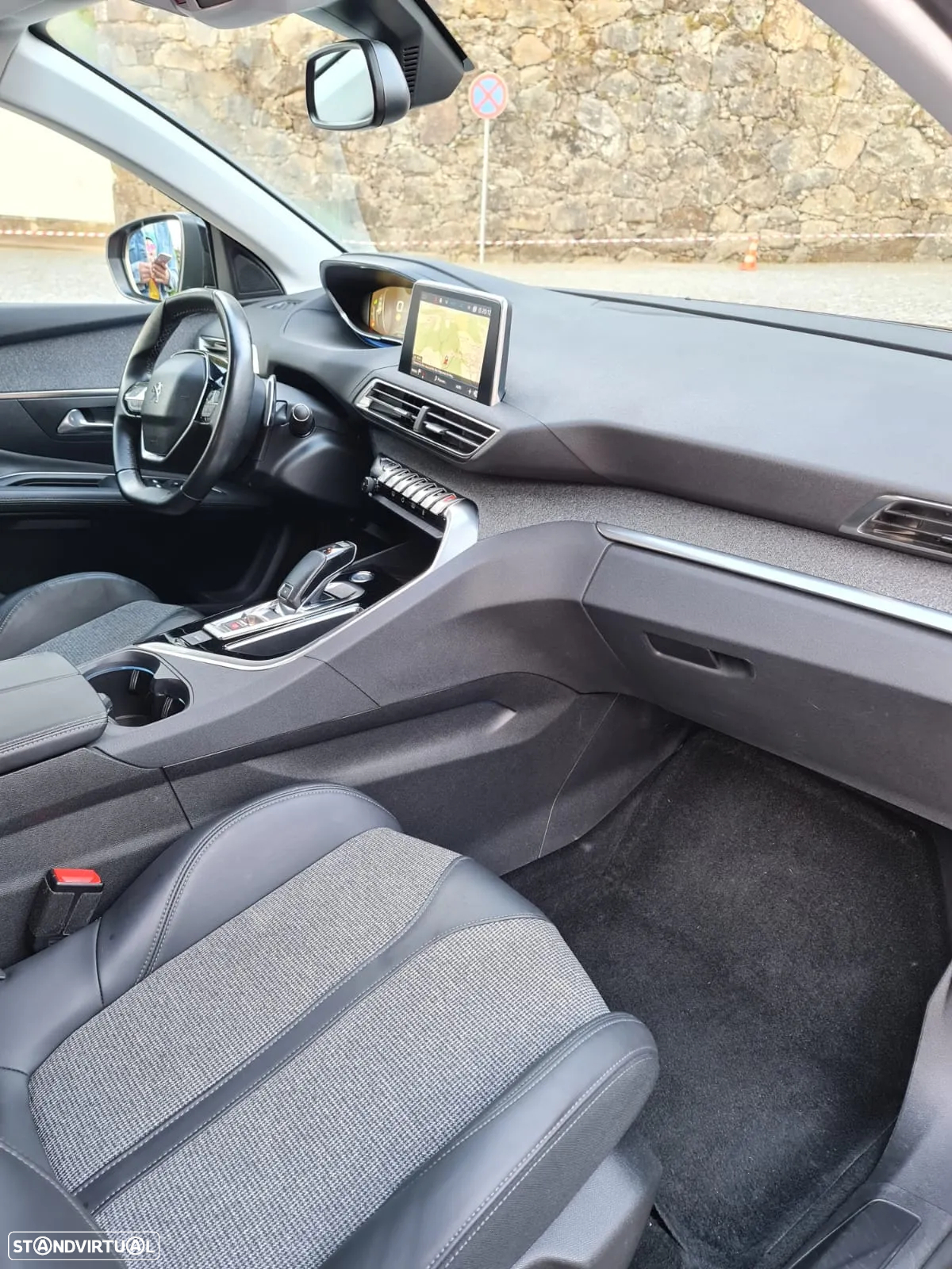 Peugeot 3008 PureTech 130 Stop & Start GPF EAT8 Allure Business-Pack - 9