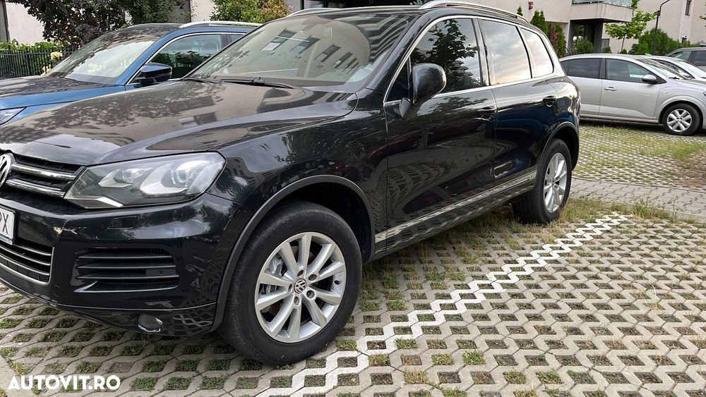 Volkswagen Touareg - 1