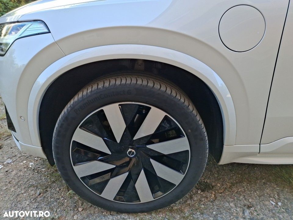 Volvo XC 90 - 21