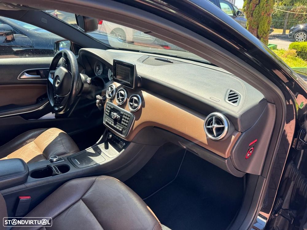 Mercedes-Benz A 220 CDi BlueEfficiency Aut. - 10
