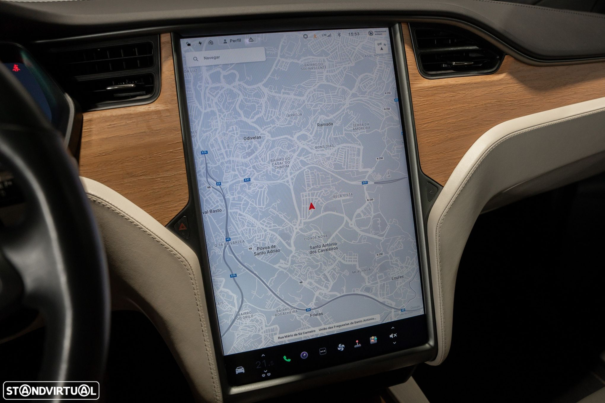 Tesla Model X - 20