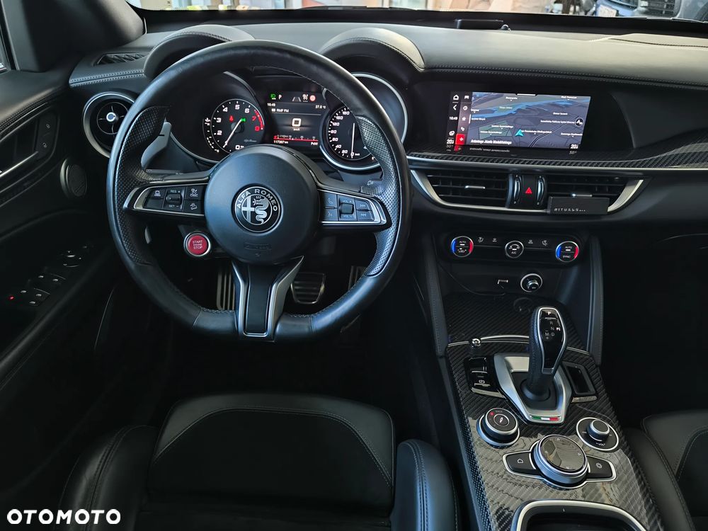 Alfa Romeo Stelvio 2.9 V6 Bi-Turbo Quadrifoglio Q4 - 21