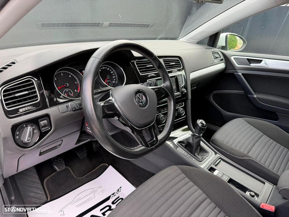 VW Golf - 14