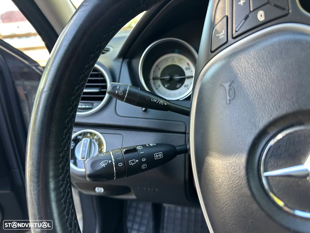 Mercedes-Benz C 220 Station CDI DPF (BlueEFFICIENCY) Avantgarde - 39