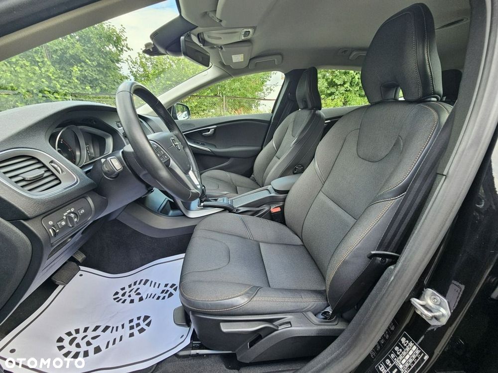 Volvo V40 D2 Geartronic Momentum - 11